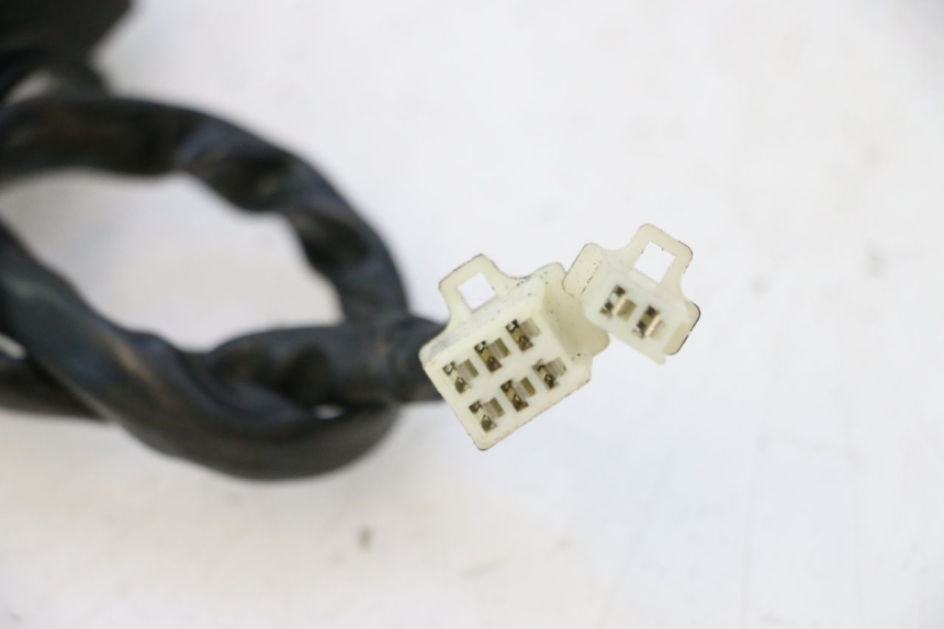 photo de INTERRUPTOR DE LUCES IZQUIERDO KEEWAY RY6 2T 50 (2011 - 2019) - Detalle de la pieza