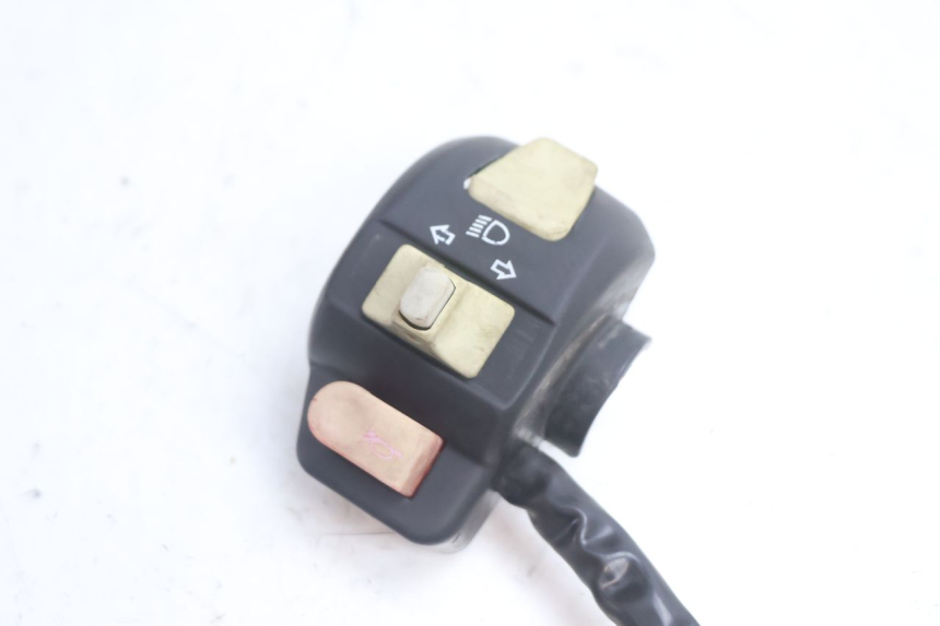photo de INTERRUPTOR DE LUCES IZQUIERDO KEEWAY RY6 2T 50 (2011 - 2019) - Detalle de la pieza