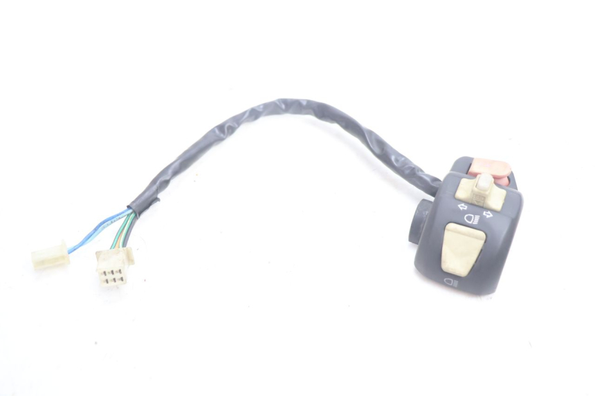 photo de INTERRUPTOR DE LUCES IZQUIERDO KEEWAY RY6 2T 50 (2011 - 2019) - Zoom estado de uso