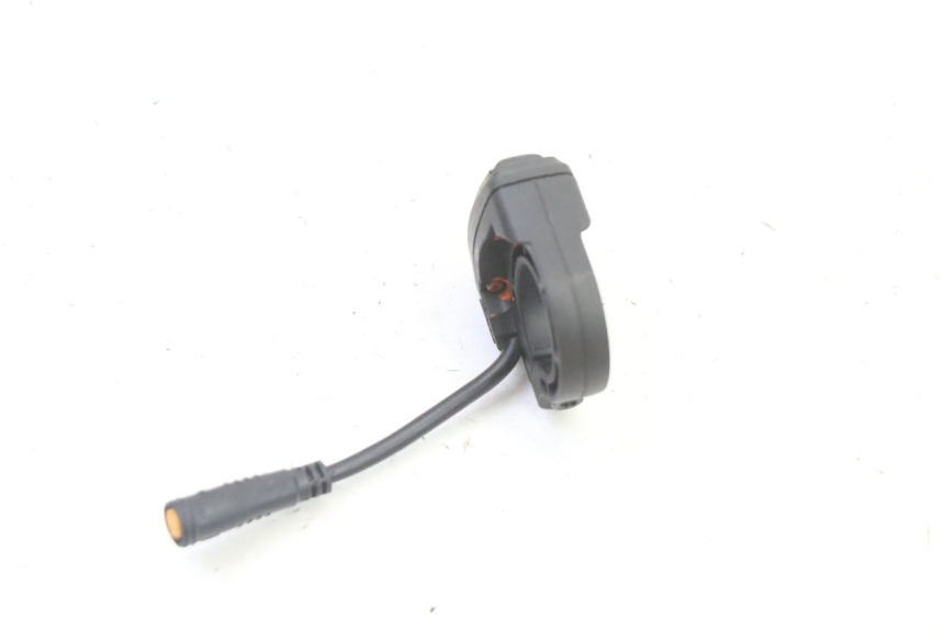 photo de CONMUTADOR IZQUIERDA HERO S10 1 - Otra perspectiva