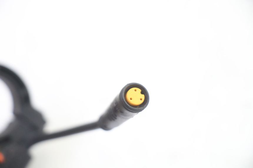 photo de CONMUTADOR IZQUIERDA HERO S10 1 - Primer plano técnico