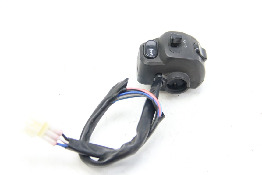 photo de INTERRUPTOR DE LUCES IZQUIERDO LVNENG S5 1 (2019 - 2023) - Detalle de la pieza