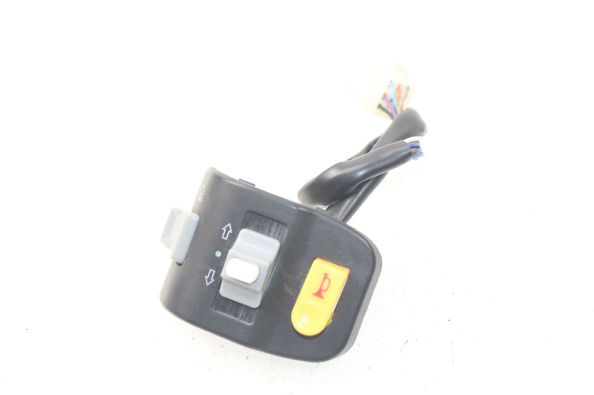 photo de INTERRUPTOR DE LUCES IZQUIERDO JM MOTORS SANTANA 50 (2014 - 2023) - Vista principal