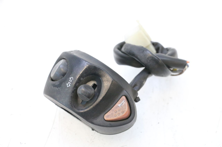 photo de INTERRUPTOR DE LUCES IZQUIERDO PEUGEOT SATELIS COMPRESSOR K15 125 (2006 - 2009) - Vista principal