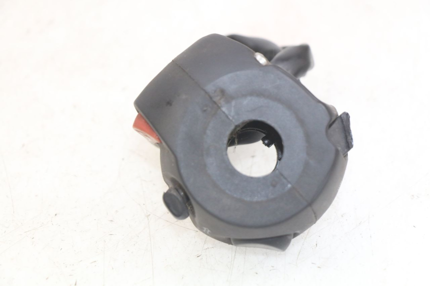 photo de INTERRUPTOR DE LUCES IZQUIERDO PEUGEOT SATELIS 125 (2010 - 2012) - Detalle de la pieza