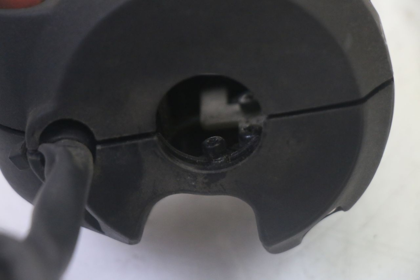 photo de INTERRUPTOR DE LUCES IZQUIERDO PEUGEOT SATELIS 125 (2006 - 2009) - Vista general del producto