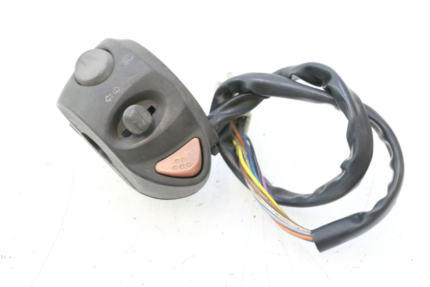 photo de INTERRUPTOR DE LUCES IZQUIERDO PEUGEOT SATELIS 125 (2006 - 2009) - Detalle de la pieza