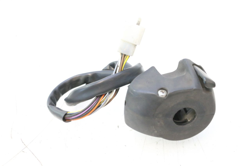 photo de INTERRUPTOR DE LUCES IZQUIERDO PEUGEOT SATELIS 125 (2006 - 2009) - Otra perspectiva