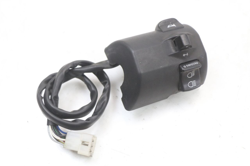 photo de CONMUTADOR IZQUIERDA APRILIA SCARABEO GT 125 (1999 - 2007) - Zoom estado de uso