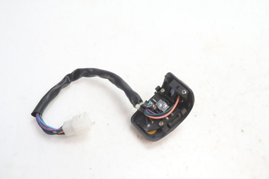 photo de CONMUTADOR IZQUIERDA VASTRO STREET S 50 (2016 - 2021) - Primer plano técnico