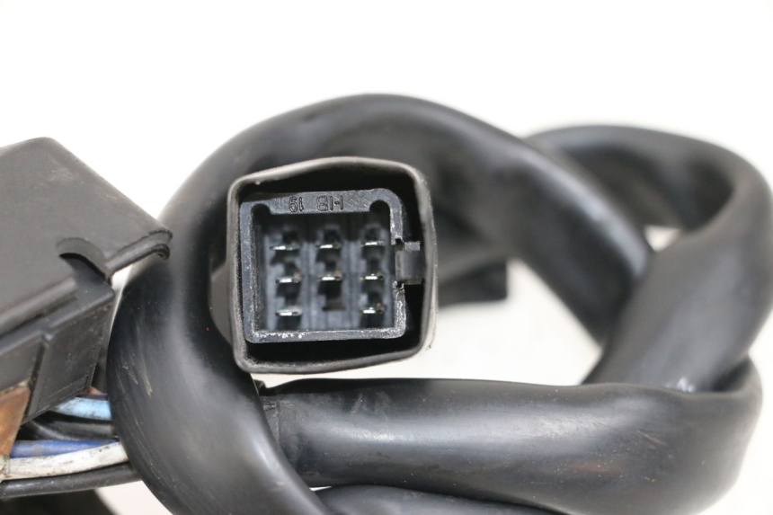 photo de CONMUTADOR IZQUIERDA PEUGEOT STREETZONE I 2T 50 (2018 - 2020) - Detalle de la pieza