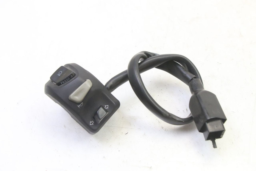 photo de CONMUTADOR IZQUIERDA PEUGEOT STREETZONE I NAKED 2T 50 (2018 - 2020) - Vista principal