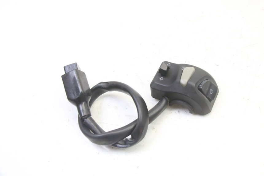 photo de CONMUTADOR IZQUIERDA PEUGEOT STREETZONE I NAKED 2T 50 (2018 - 2020) - Otra perspectiva