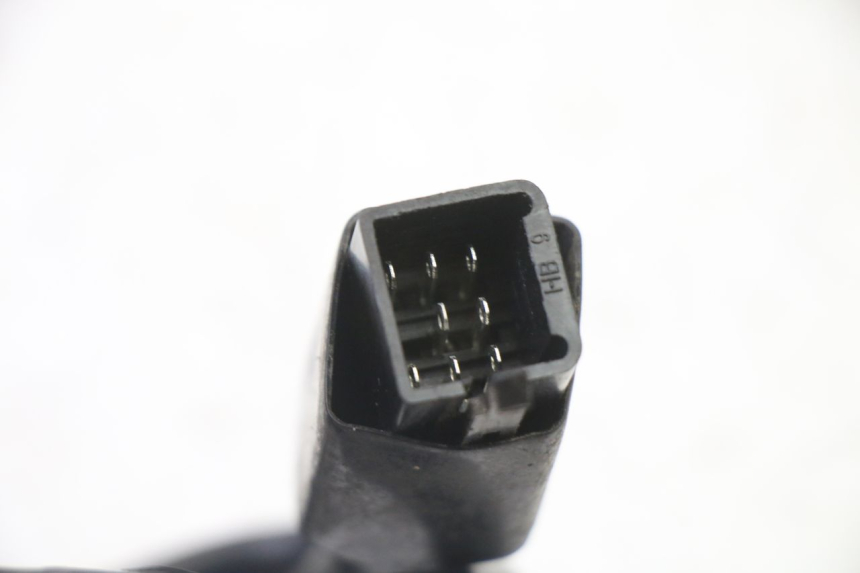 photo de CONMUTADOR IZQUIERDA PEUGEOT STREETZONE I NAKED 2T 50 (2018 - 2020) - Detalles de los puntos de fijación