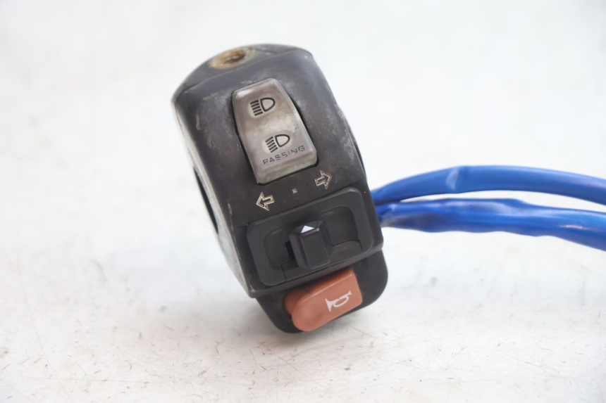 photo de CONMUTADOR IZQUIERDA KYMCO SUPER 8 2T 50 (2007 - 2013) - Detalle de la pieza