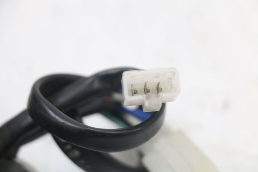 photo de CONMUTADOR IZQUIERDA KYMCO SUPER 8 125 (2008 - 2015) - Estado de la superficie y material