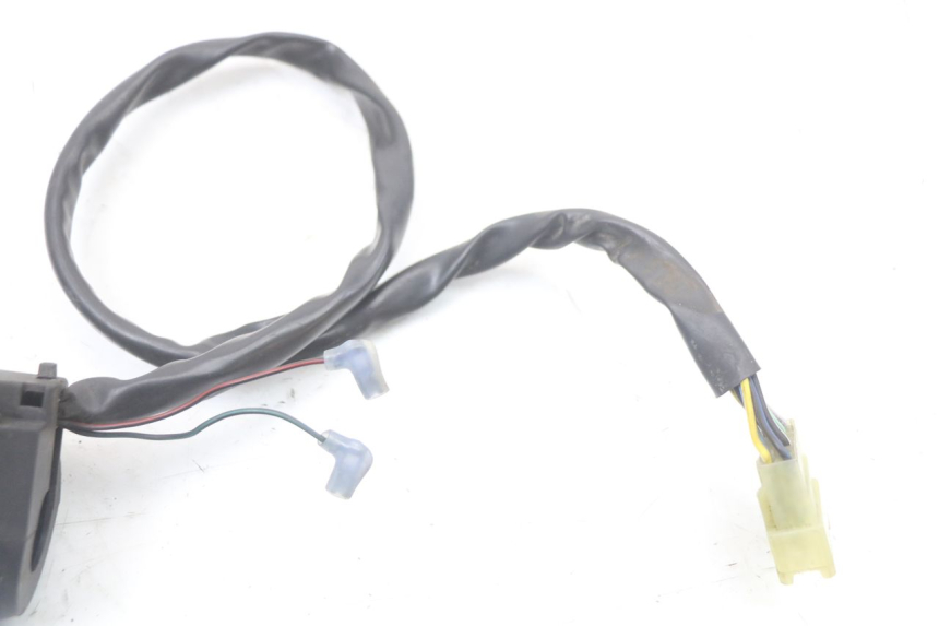 photo de CONMUTADOR IZQUIERDA SUZUKI BURGMAN 125 (2018 - 2021) - Estado de la superficie y material