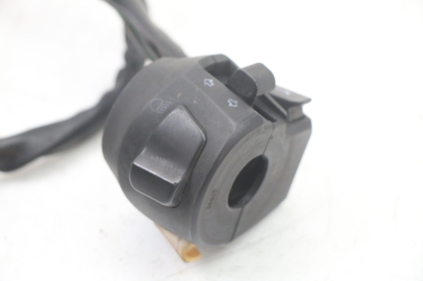 photo de CONMUTADOR IZQUIERDA SUZUKI BURGMAN 125 (2018 - 2021) - Otra perspectiva