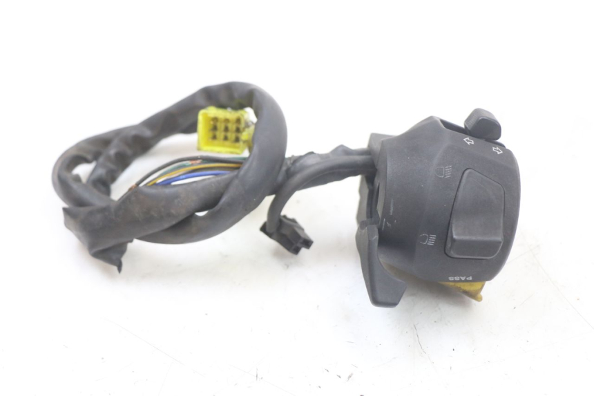 photo de CONMUTADOR IZQUIERDA SUZUKI GS F 500 (2004 - 2007) - Zoom estado de uso