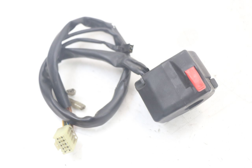 photo de INTERRUPTOR DE LUCES IZQUIERDO YAMAHA TDM ABS 900 (2002 - 2014) - Primer plano técnico