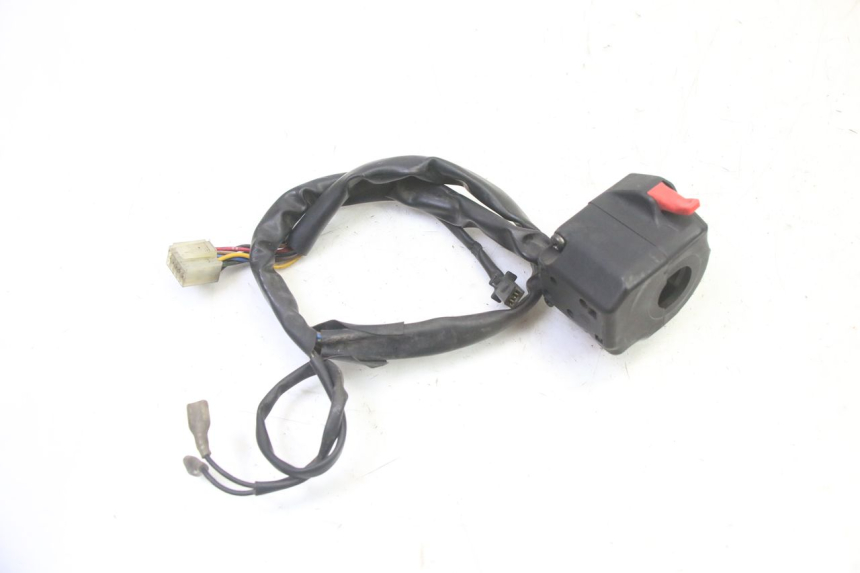 photo de CONMUTADOR IZQUIERDA YAMAHA TDM ABS 900 (2002 - 2014) - Primer plano técnico