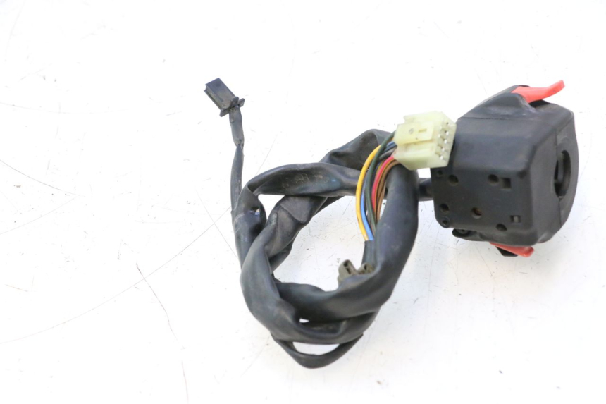 photo de CONMUTADOR IZQUIERDA YAMAHA TDM ABS 900 (2002 - 2014) - Estado de la superficie y material