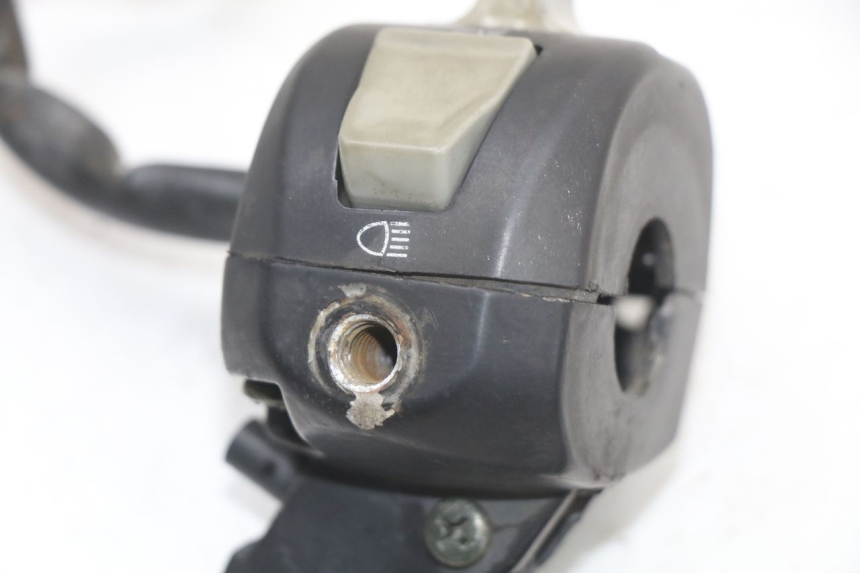 photo de CONMUTADOR IZQUIERDA BAOTIAN TRAVEL SPIRIT 50 (2010 - 2012) - Primer plano técnico