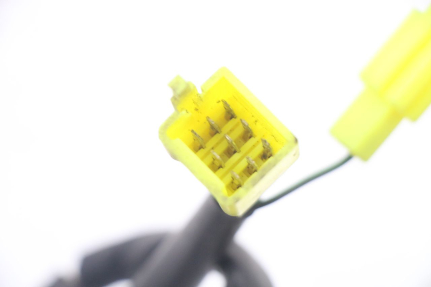 photo de INTERRUPTOR DE LUCES IZQUIERDO. SUZUKI UH BURGMAN 125 (2002 - 2006) - Recambio usado revisado