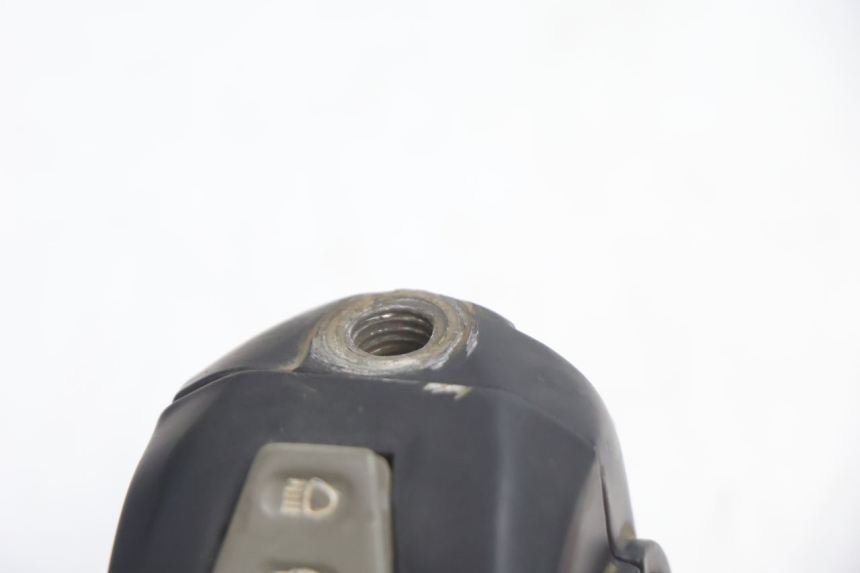 photo de INTERRUPTOR DE LUCES IZQUIERDO PEUGEOT V-CLIC VCLIC 50 (2007 - 2013) - Zoom estado de uso