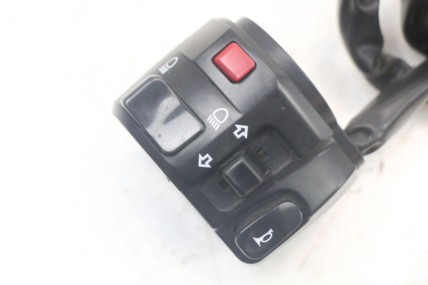 photo de INTERRUPTOR DE LUCES IZQUIERDO KAWASAKI VERSYS ABS 650 (2015 - 2018) - Zoom estado de uso
