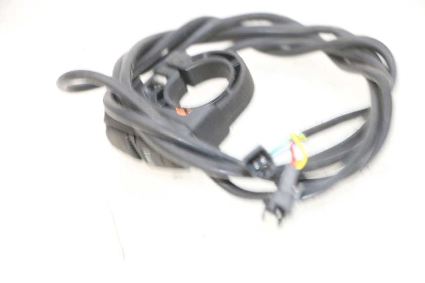 photo de CONMUTADOR IZQUIERDA DUALTRON VICTOR LIMITED 1 - Otra perspectiva