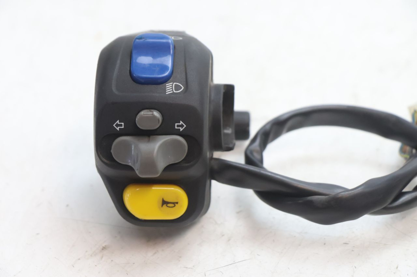 photo de CONMUTADOR IZQUIERDA PEUGEOT VIVACITY 50 (1998 - 2003) - Detalle de la pieza