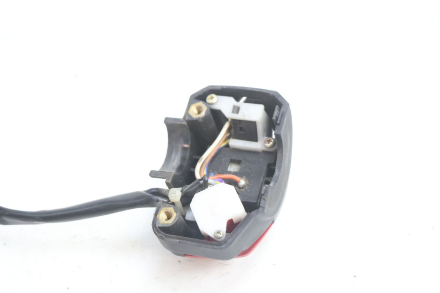 photo de INTERRUPTOR DE LUCES IZQUIERDO PEUGEOT VIVACITY 50 (2004 - 2009) - Vista general del producto