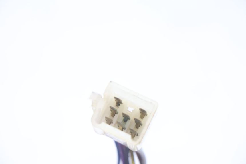 photo de INTERRUPTOR DE LUCES IZQUIERDO PEUGEOT VIVACITY 50 (2004 - 2009) - Detalles de los puntos de fijación