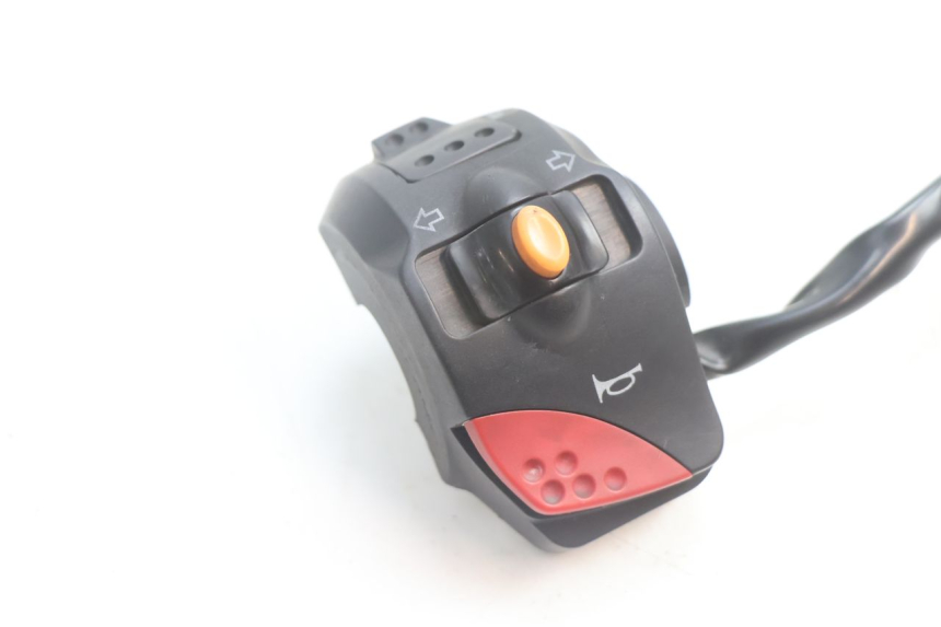 photo de INTERRUPTOR DE LUCES IZQUIERDO PEUGEOT VIVACITY 50 (2004 - 2009) - Detalle de la pieza