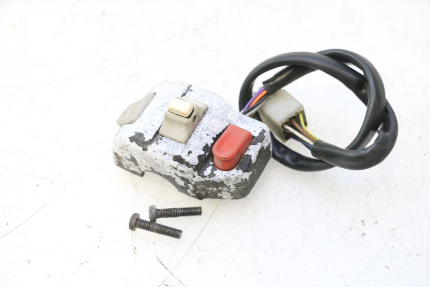 photo de INTERRUPTOR DE LUCES IZQUIERDO PEUGEOT VIVACITY 50 (2004 - 2009) - Vista principal