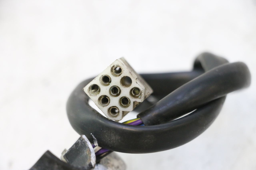 photo de INTERRUPTOR DE LUCES IZQUIERDO PEUGEOT VIVACITY 50 (2004 - 2009) - Detalle de la pieza