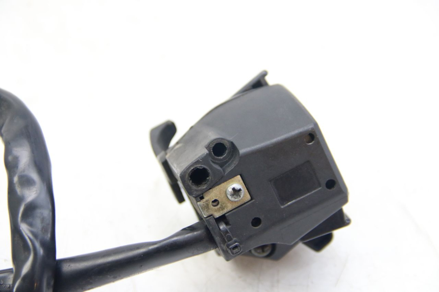 photo de INTERRUPTOR DE LUCES IZQUIERDO SYM WOLF SB 125 (2011 - 2018) - Otra perspectiva