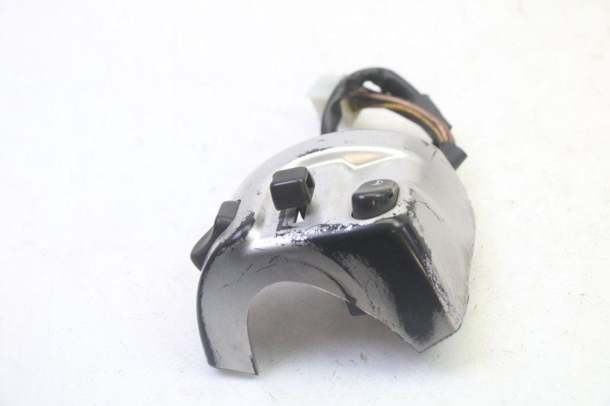 photo de CONMUTADOR IZQUIERDA YAMAHA X-CITY XCITY 125 (2007 - 2013) - Otra perspectiva