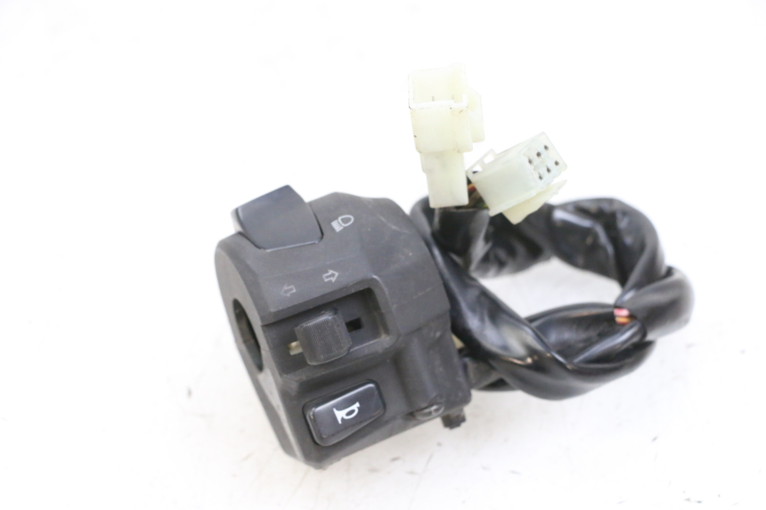 photo de INTERRUPTOR DE LUCES IZQUIERDO YAMAHA X-MAX XMAX 125 (2010 - 2013) - Vista principal