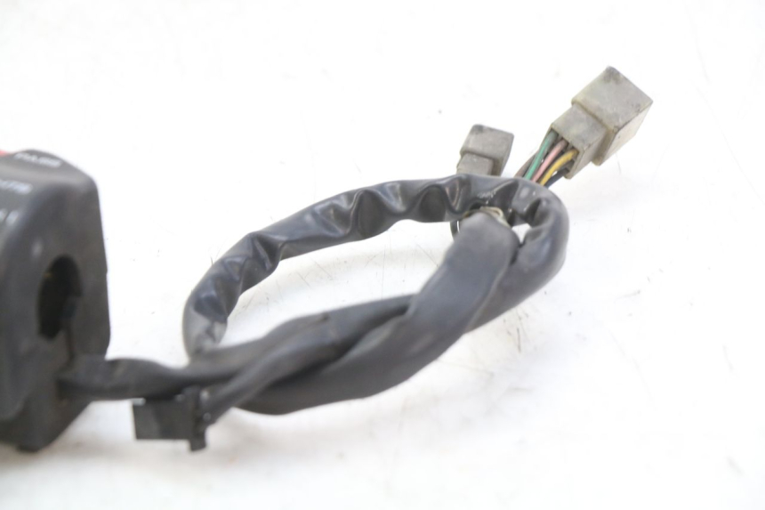 photo de CONMUTADOR IZQUIERDA YAMAHA XJ600 XJ DIVERSION 600 (1992 - 1997) - Otra perspectiva