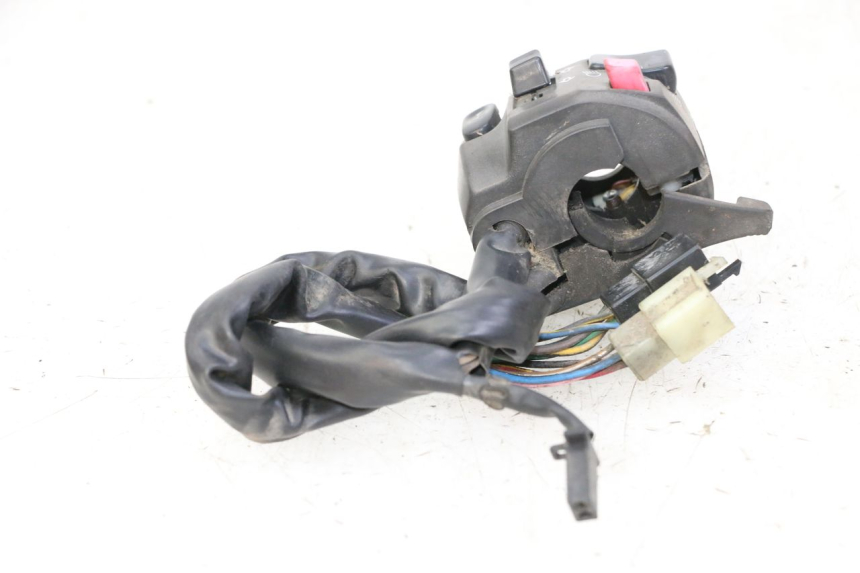 photo de CONMUTADOR IZQUIERDA YAMAHA XJN DIVERSION 600 (2000 - 2003) - Primer plano técnico