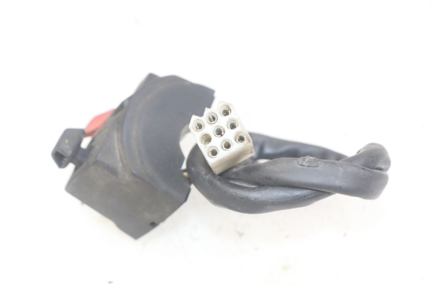 photo de INTERRUPTOR DE LUCES IZQUIERDO PEUGEOT XP6 50 (2006 - 2011) - Zoom estado de uso