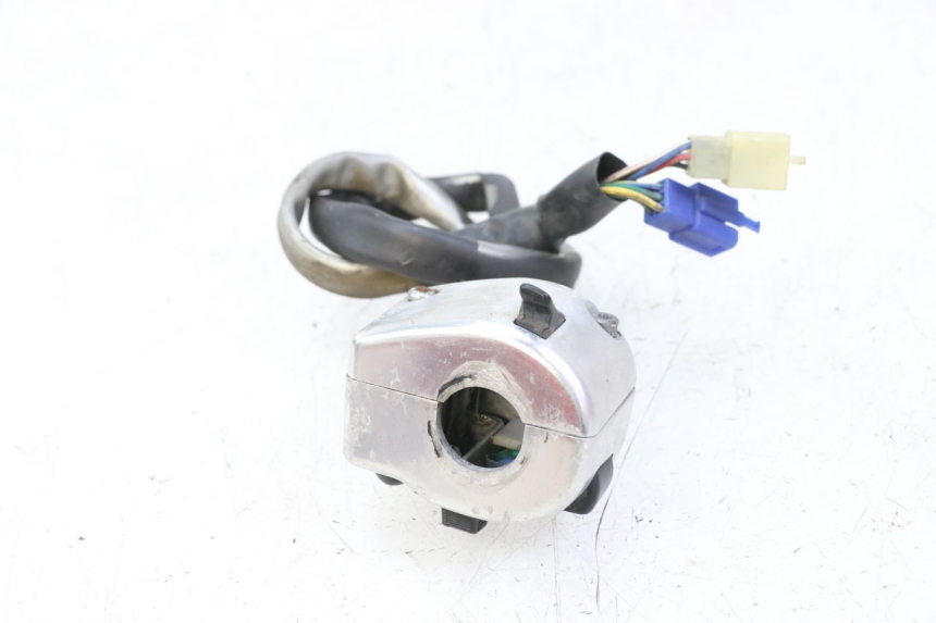 photo de CONMUTADOR IZQUIERDA YAMAHA XVS DRAG STAR DRAGSTAR 650 (1997 - 2007) - Otra perspectiva