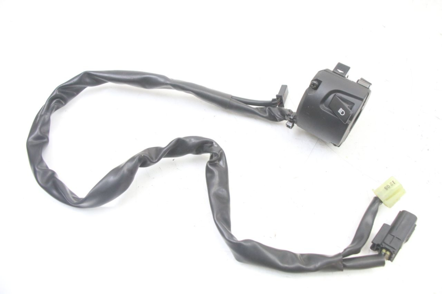 photo de CONMUTADOR IZQUIERDA YAMAHA TRACER 7 700 (2020 - 2024) - Otra perspectiva