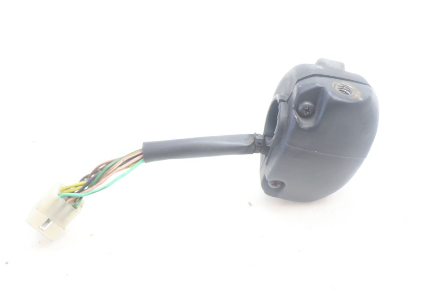 photo de CONMUTADOR IZQUIERDA YAMAHA YP MAJESTY 125 (2007 - 2010) - Primer plano técnico