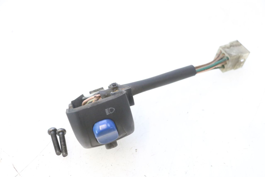 photo de INTERRUPTOR DE LUCES IZQUIERDO YAMAHA YP MAJESTY 125 (1998 - 2001) - Zoom estado de uso