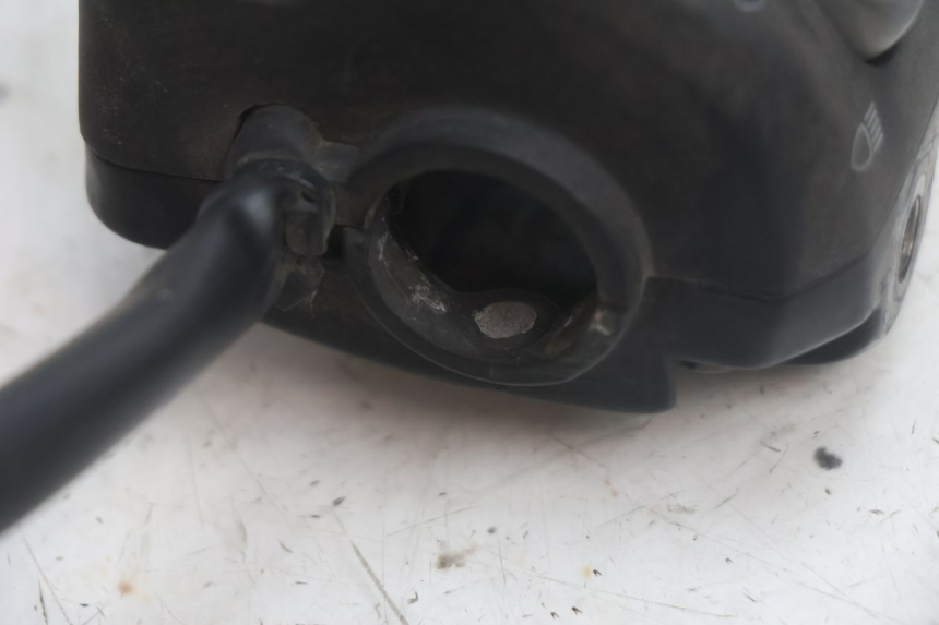 photo de INTERRUPTOR DE LUCES IZQUIERDO YAMAHA YP MAJESTY 125 (2002 - 2006) - Vista general del producto