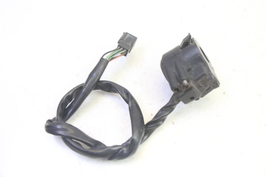 photo de CONMUTADOR IZQUIERDA KYMCO ZING 125 (1997 - 2003) - Primer plano técnico