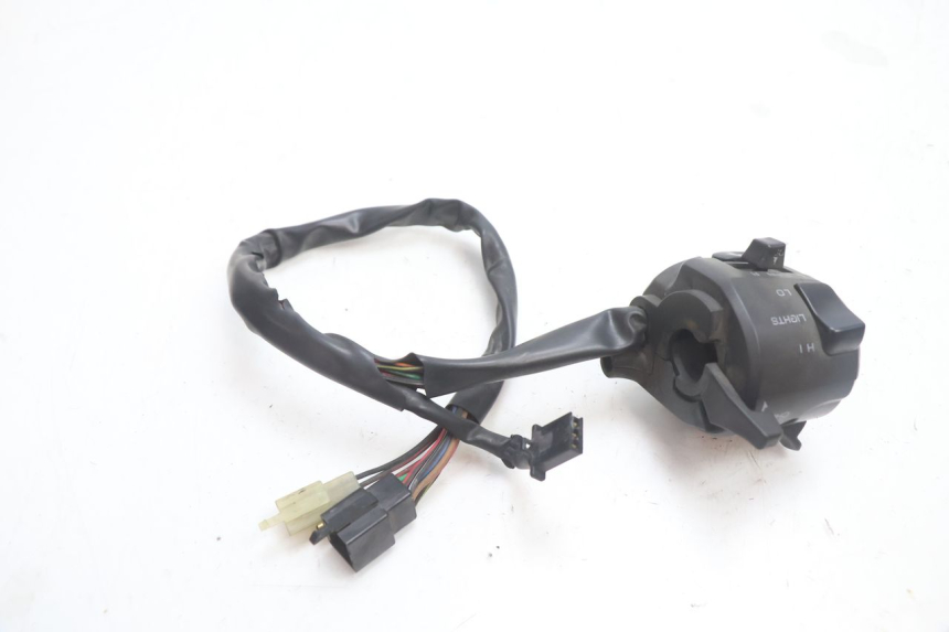 photo de INTERRUPTOR DE LUCES IZQUIERDO KAWASAKI ZX-6R ZX6R 600 (1995 - 1997) - Zoom estado de uso